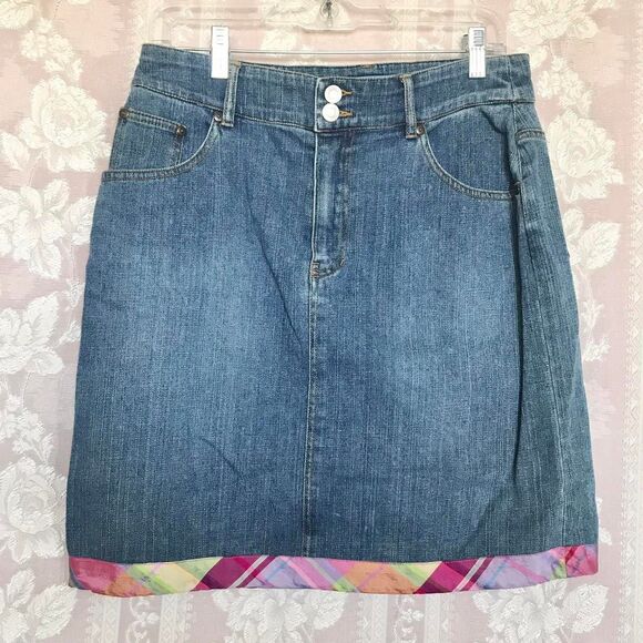 The Denim Tailor Women's Blue Denim Skirt with Pink Ribbon Trim - Picture 2 of 5